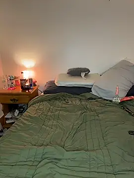 Snapshot of sexybee124 chatting on April 1, 2026, 3:41 am sexybee124 online show from April 1, 2026, 3:41 am