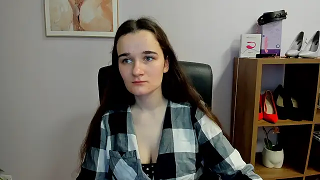 Snapshot of KateDelight chatting on February 28, 2026, 8:03 am KateDelight online show from February 28, 2026, 8:03 am