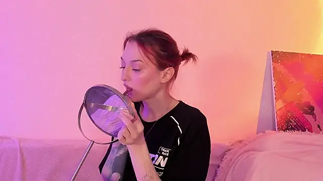 Snapshot of CrystalRey chatting on January 31, 2025, 5:09 am CrystalRey online show from January 31, 2025, 5:09 am