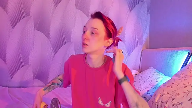 Snapshot of CrystalRey chatting on March 18, 2025, 5:02 am CrystalRey online show from March 18, 2025, 5:02 am