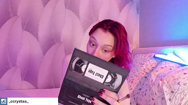 Snapshot of CrystalRey chatting on March 14, 2025, 5:05 am CrystalRey online show from March 14, 2025, 5:05 am