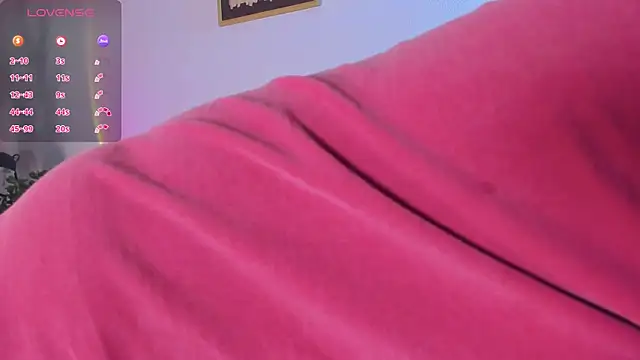 CrystalRey online show from November 9, 2025, 6:50 am