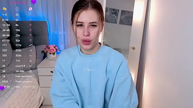 Snapshot of Milkissss chatting on March 25, 2026, 6:24 am Milkissss online show from March 25, 2026, 6:24 am