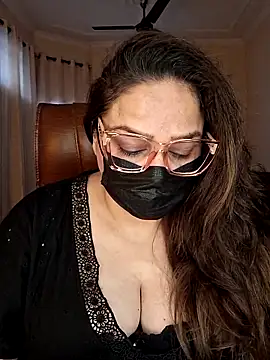 Snapshot of SEXY-Sardarni chatting on February 1, 2026, 7:50 am SEXY-Sardarni online show from February 1, 2026, 7:50 am