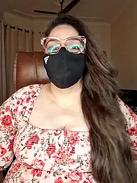 SEXY-Sardarni online show from June 10, 2026, 2:40 pm