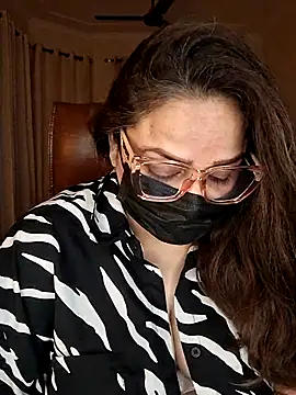 SEXY-Sardarni online show from January 12, 2026, 3:30 pm