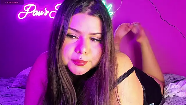 Putipaula3 online show from December 15, 2025, 11:10 pm