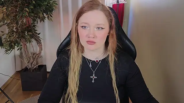 carolina elf online show from February 3, 2026, 6:40 am