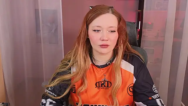 carolina elf online show from February 17, 2026, 5:16 am