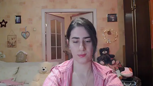 INELIKA online show from September 19, 2025, 9:30 pm