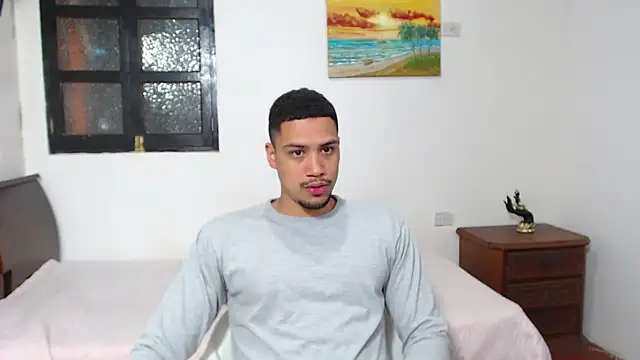 Jhors  Collens online show from January 6, 2026, 3:32 am