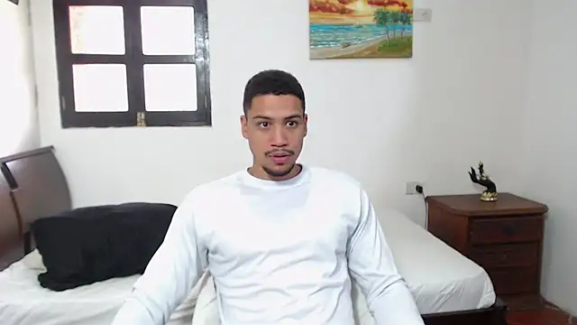 Jhors  Collens online show from December 15, 2025, 6:58 pm