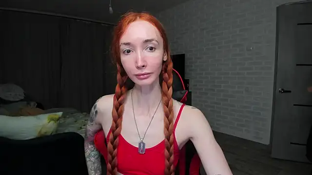 Roxy Silver online show from November 10, 2025, 4:12 pm