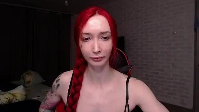 Roxy Silver online show from July 27, 2026, 6:48 pm