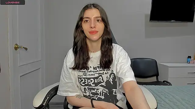 broosnica1 online show from December 23, 2025, 6:56 am