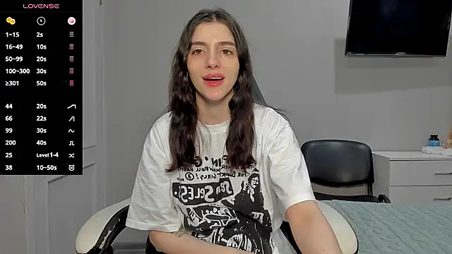 broosnica1 online show from November 28, 2025, 6:02 am