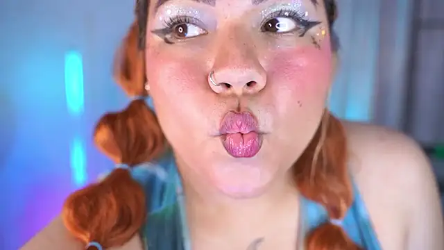 Samanta cutee online show from February 16, 2026, 7:12 pm