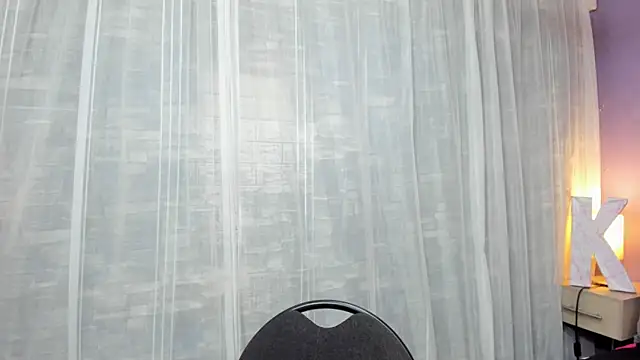 KatieGomez online show from April 15, 2026, 7:58 pm