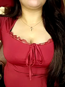 Snapshot of AK---47 chatting on October 28, 2025, 1:32 pm AK---47 online show from October 28, 2025, 1:32 pm