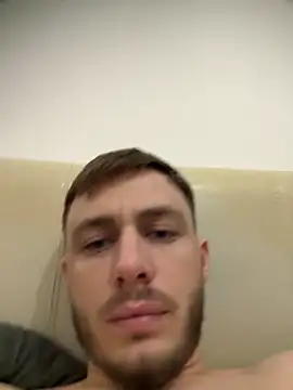 Julian128 online show from February 22, 2025, 10:42 pm