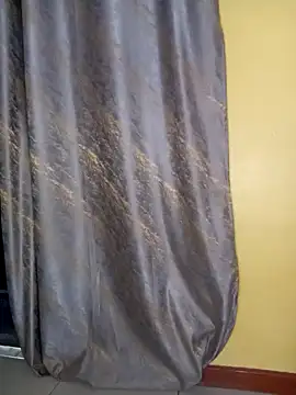 Snapshot of queen_boobilicious_ chatting on December 11, 2024, 8:15 am queen boobilicious online show from December 11, 2024, 8:15 am