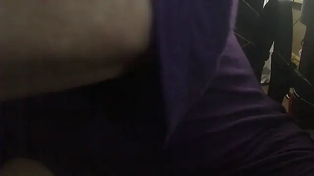 Snapshot of Ireallysquirt chatting on March 28, 2026, 4:02 am Ireallysquirt online show from March 28, 2026, 4:02 am