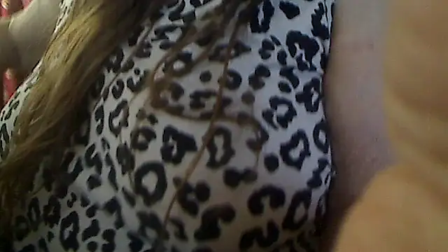 Snapshot of Ireallysquirt chatting on March 2, 2026, 5:08 am Ireallysquirt online show from March 2, 2026, 5:08 am