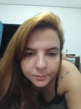 Snapshot of Bruninha_Hot10 chatting on May 23, 2026, 5:28 am Bruninha Hot10 online show from May 23, 2026, 5:28 am