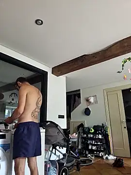 Snapshot of robertilevis chatting on September 13, 2025, 12:38 pm robertilevis online show from September 13, 2025, 12:38 pm