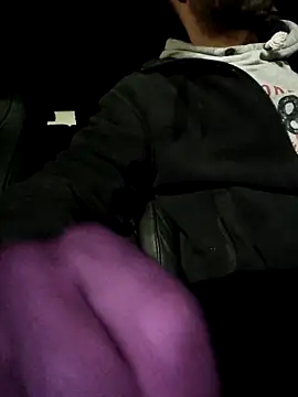 Snapshot of robertilevis chatting on March 1, 2025, 7:04 pm robertilevis online show from March 1, 2025, 7:04 pm