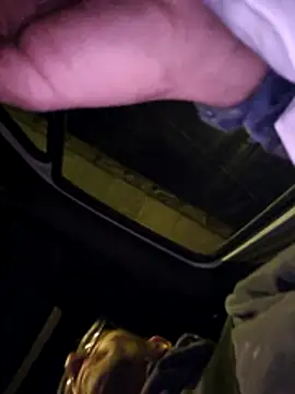 Snapshot of robertilevis chatting on February 26, 2026, 5:40 am robertilevis online show from February 26, 2026, 5:40 am