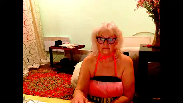 Natali7634 online show from June 6, 2026, 7:19 pm