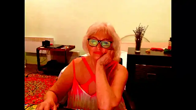 Natali7634 online show from June 18, 2026, 8:47 pm