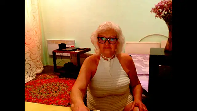 Natali7634 online show from June 13, 2026, 5:49 am