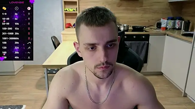 Snapshot of Larstar01 chatting on March 2, 2025, 10:02 pm Larstar01 online show from March 2, 2025, 10:02 pm