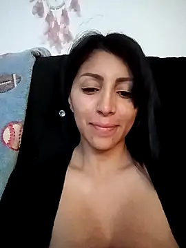 tiffani  love online show from December 18, 2025, 10:30 am