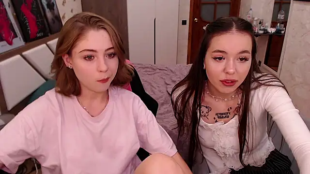 naughty dakota online show from October 13, 2025, 10:28 am