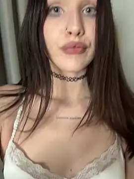 Snapshot of CherryCrystall chatting on February 20, 2026, 7:05 pm CherryCrystall online show from February 20, 2026, 7:05 pm