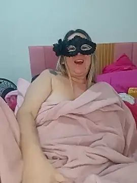 titiasexy online show from June 7, 2026, 3:23 am