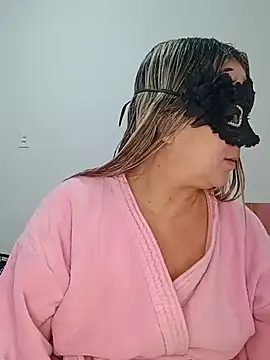 Snapshot of titiasexy chatting on July 10, 2026, 2:17 pm titiasexy online show from July 10, 2026, 2:17 pm