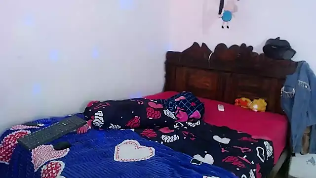 Candy-love87 online show from February 27, 2026, 10:42 pm