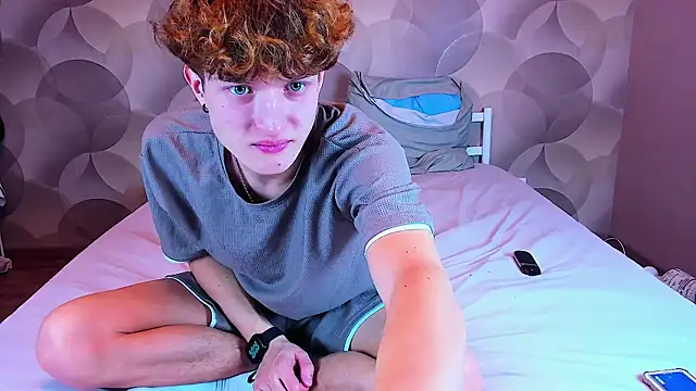 Ian Flor online show from December 3, 2025, 5:56 pm