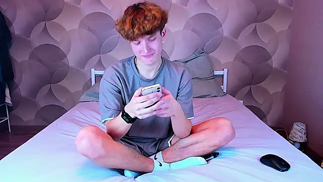 Ian Flor online show from December 2, 2025, 11:45 am