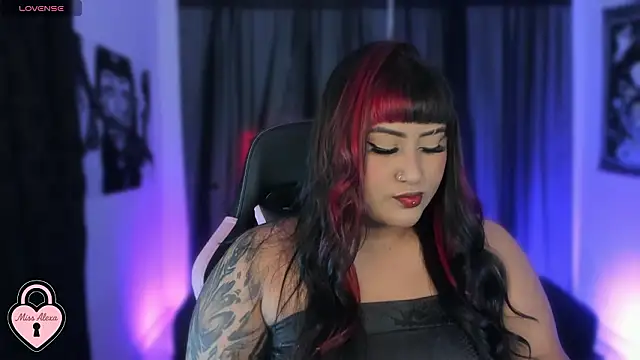 Snapshot of Tellme_Alexa chatting on January 17, 2026, 3:43 am Tellme Alexa online show from January 17, 2026, 3:43 am