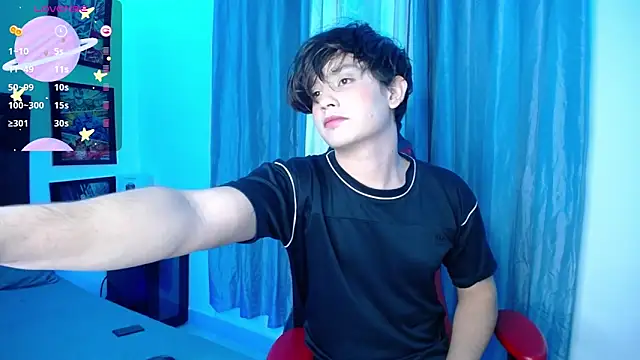 Snapshot of andyboy- chatting on February 21, 2025, 3:01 am andyboy- online show from February 21, 2025, 3:01 am