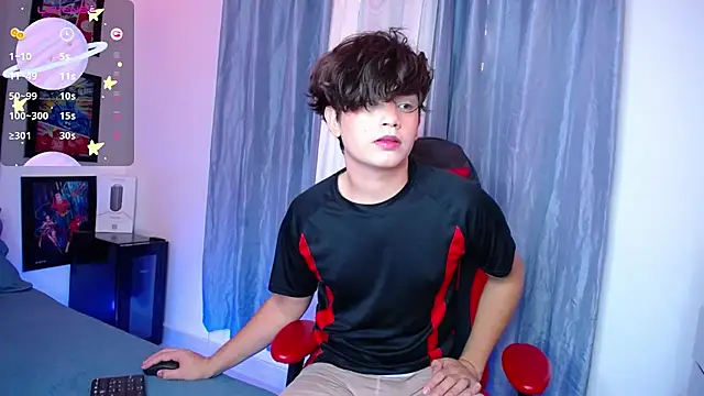 Snapshot of andyboy- chatting on February 12, 2025, 9:54 pm andyboy- online show from February 12, 2025, 9:54 pm