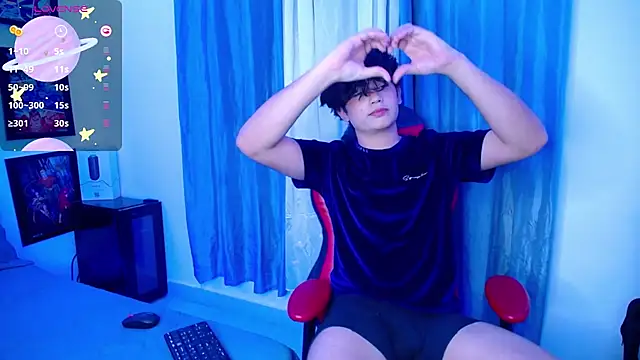 Snapshot of andyboy- chatting on February 24, 2025, 11:19 pm andyboy- online show from February 24, 2025, 11:19 pm