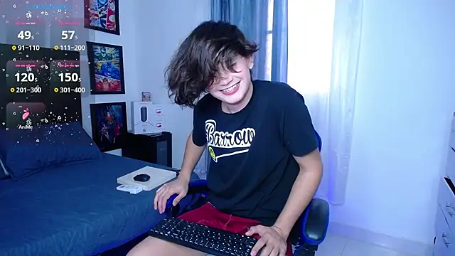 Snapshot of andyboy- chatting on September 20, 2025, 9:53 pm andyboy- online show from September 20, 2025, 9:53 pm