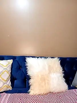 Ayrella02 online show from December 11, 2024, 1:37 am