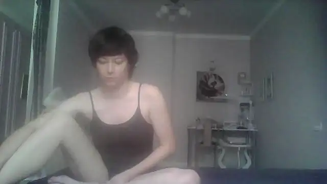 SunElizabeth online show from June 17, 2026, 4:12 am